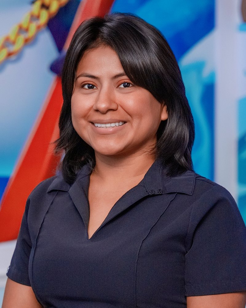 Esmi, Dental Assistant at Cool Kid Dental in North Port